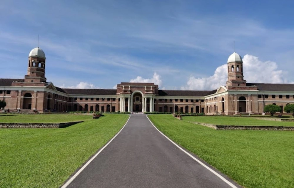 Forest Research Institute, 6.0 Km, 15 Minutes’ drive by car
